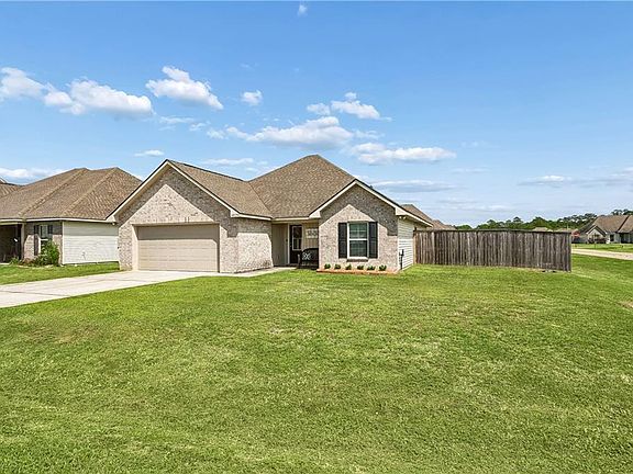 2nd image of 42174 Dothan Pl