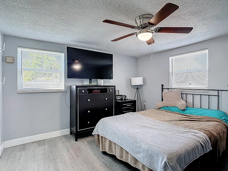 5913 Appletree Rd — Photo 9
