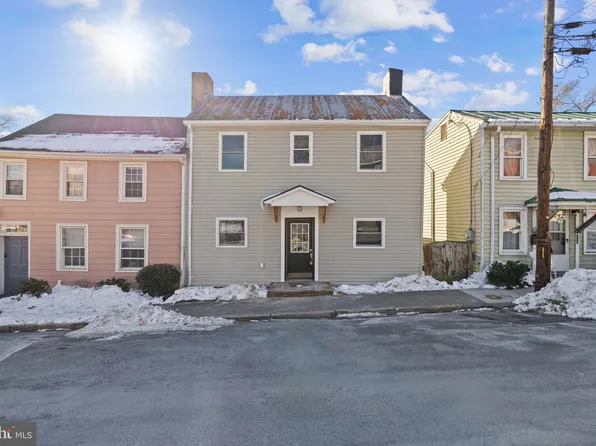 127 E Germain St, Winchester, VA 22601