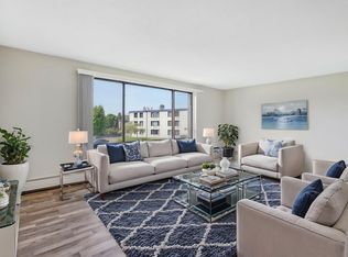 Interlachen Court, Minneapolis, MN 55436