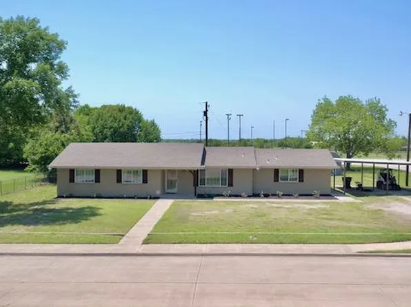 105 Acker St, Sanger, TX 76266
