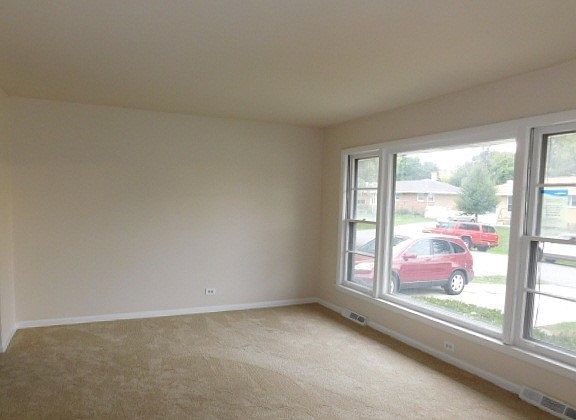 4th image of 11450 S Natchez Ave