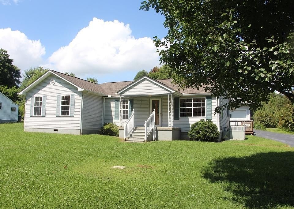 1020 Sparta Dr, Crossville, TN 38555 | Zillow