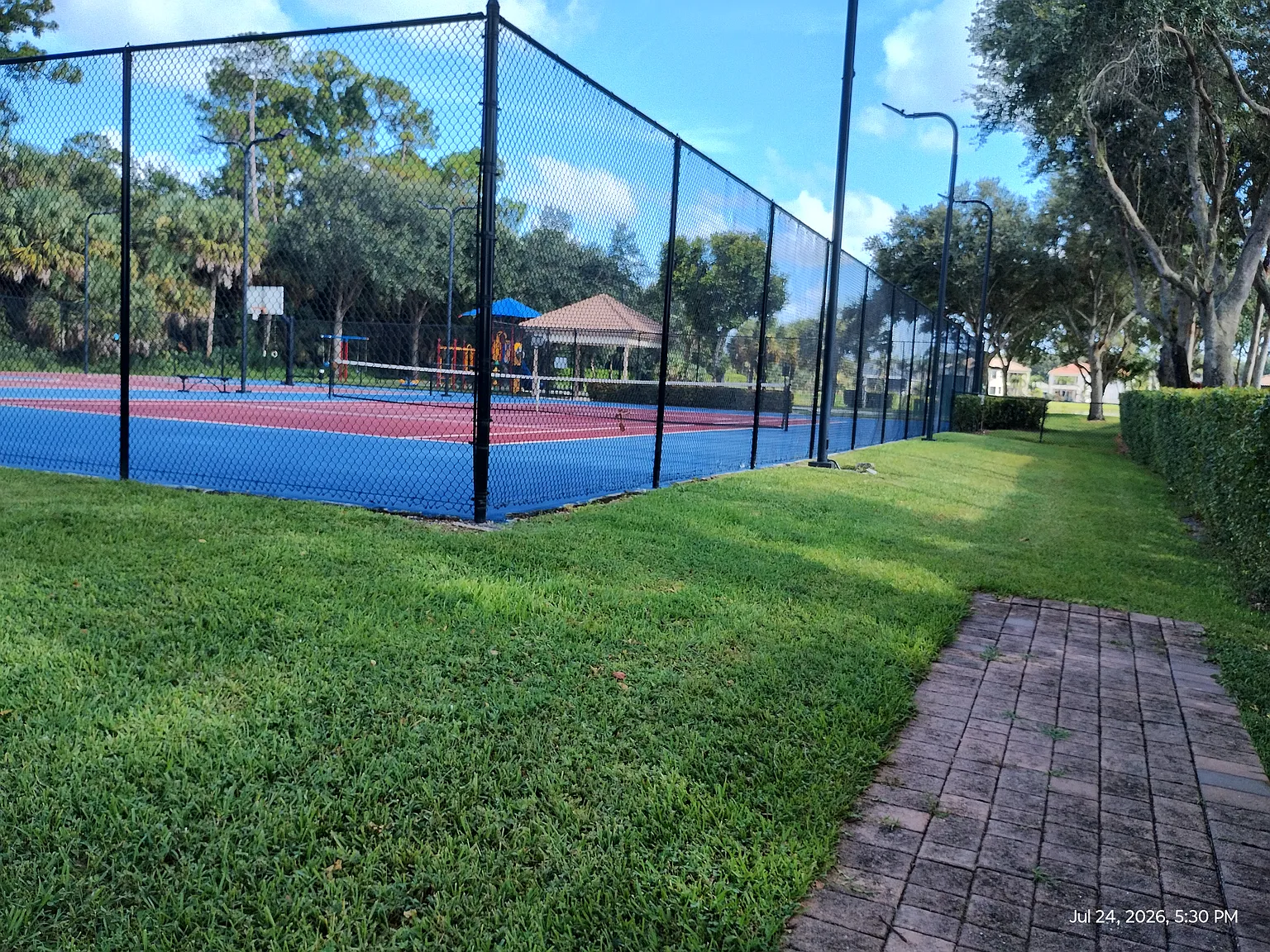 5 bed, 4271 sqft, $5,500 — Photo 4