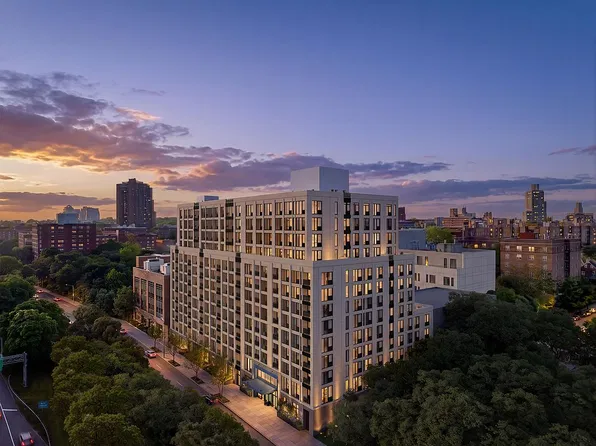 70-28 Grand Central Pkwy #813, Forest Hills, NY 11375