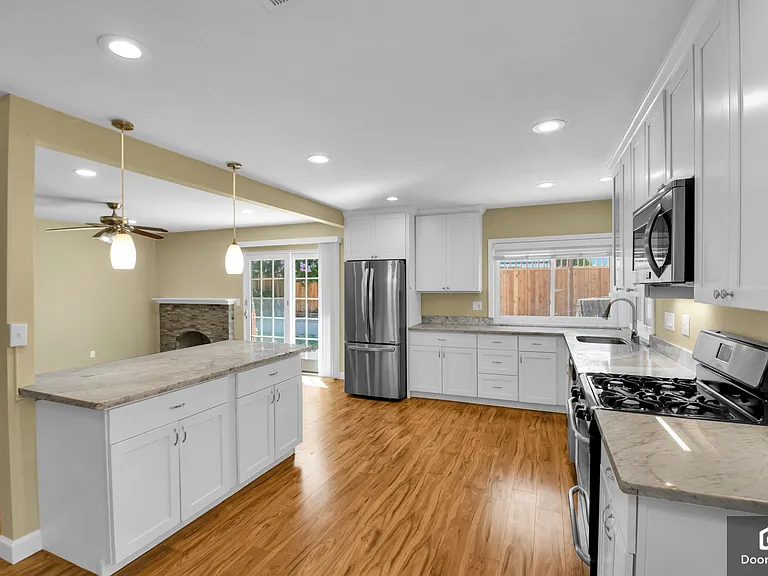6996 Amador Valley Blvd — Photo 10