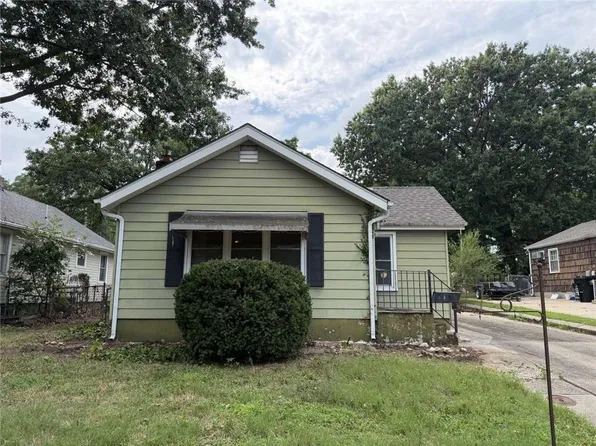 810 S Raymond St, Independence, MO 64050