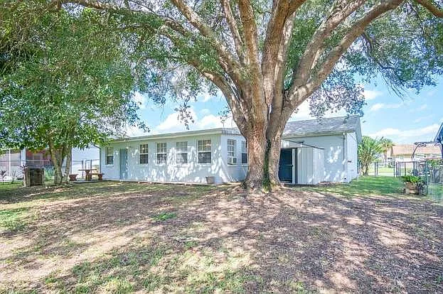 236 La Paz Dr — Photo 69