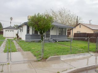 524 E Fairview Rd, Bakersfield, CA 93307