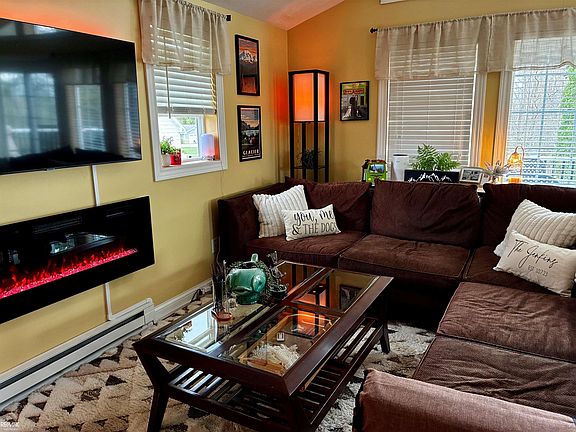 5th image of 4338 Hamilton Way