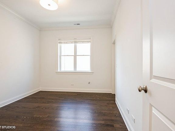 5th image of 4727 N Winchester Ave #2NFLAT