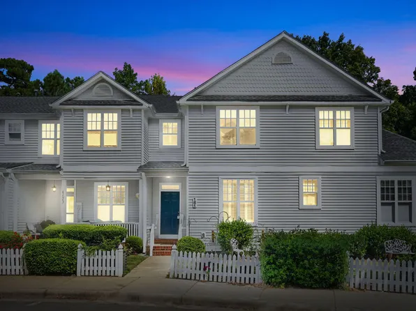 161 Summit Oaks Ln, Holly Springs, NC 27540