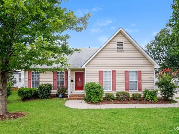 7314 Mapleridge Dr, Charlotte, NC 28210
