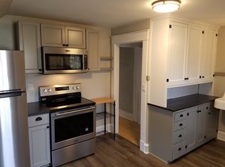 818 1/2 E Pacific St, Appleton, WI 54911