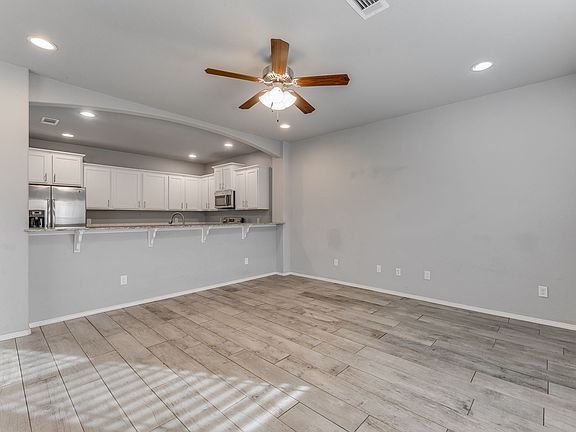 3rd image of 1348 N Corsica Dr