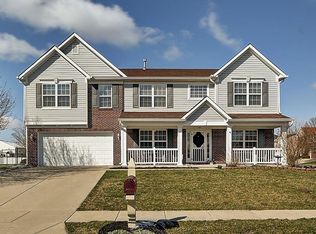 1648 Cedar Mill Dr, Avon, IN 46123