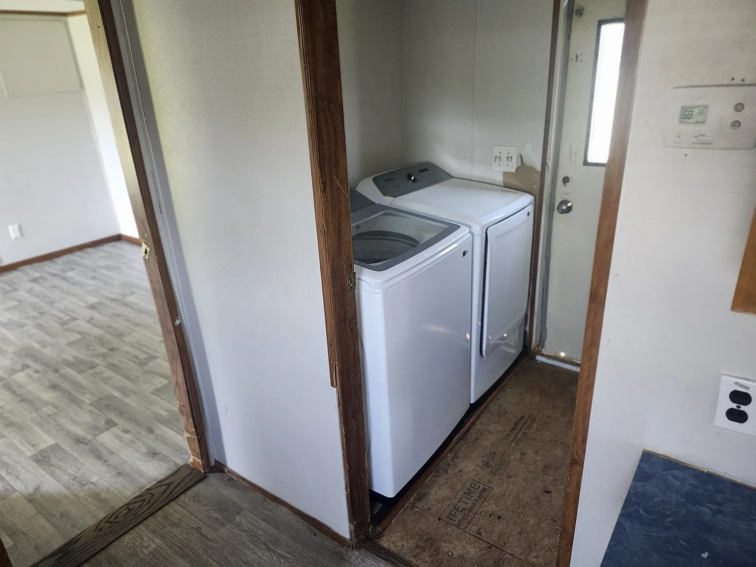 2 bed, 900 sqft, $995 — Photo 3