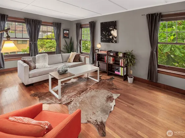 408 Bellevue Ave E #306, Seattle, WA 98102