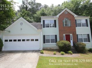 3153 Kings Glen Dr, Decatur, GA 30034