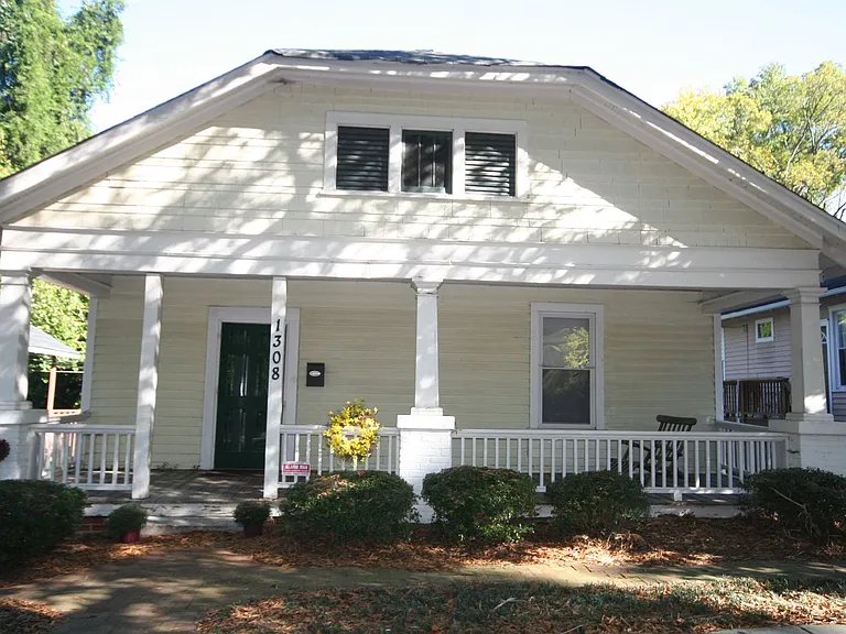 1308 W Chapel Hill St — Photo 1
