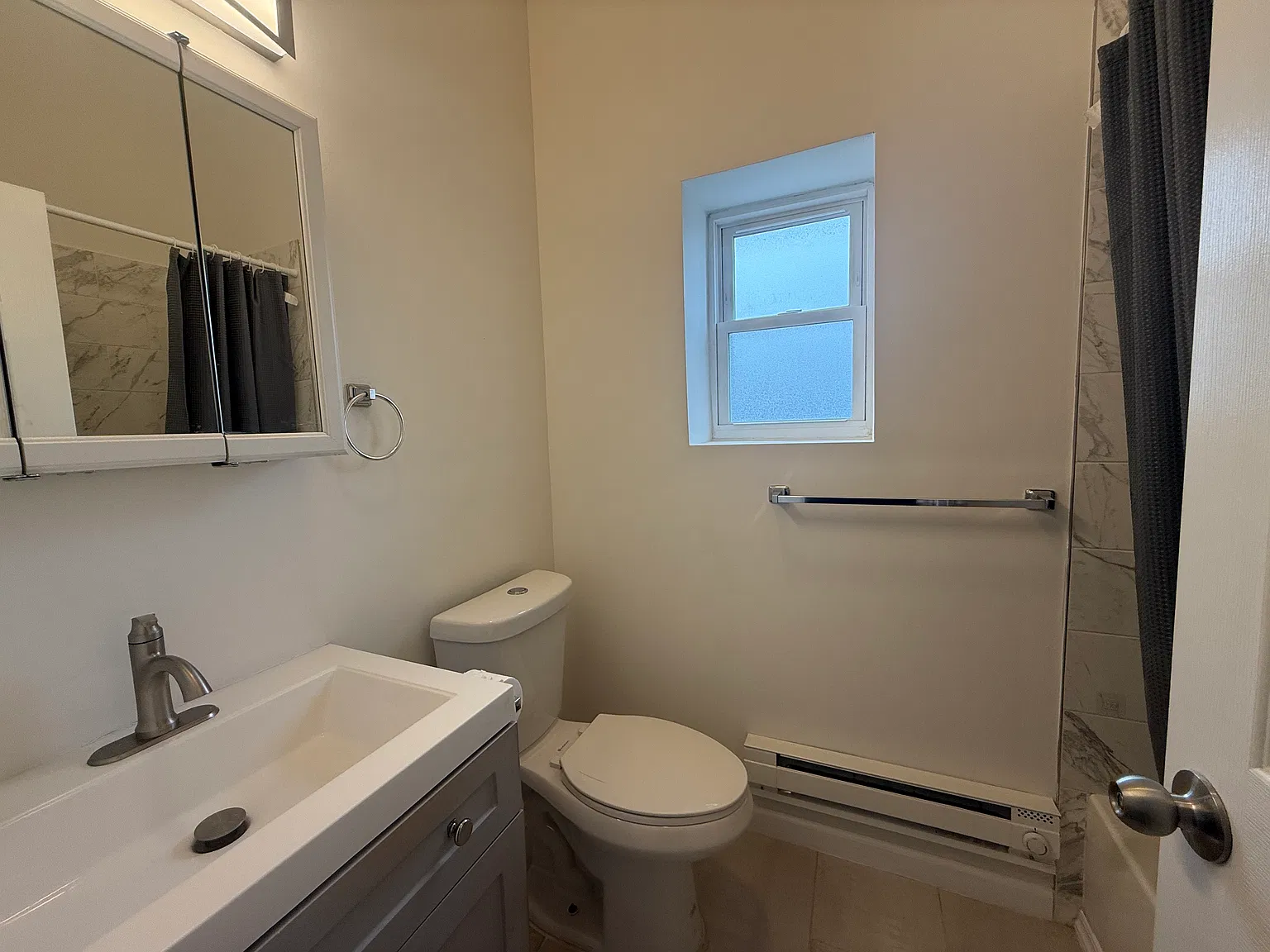 2 bed, 1500 sqft, $2,100 — Photo 4