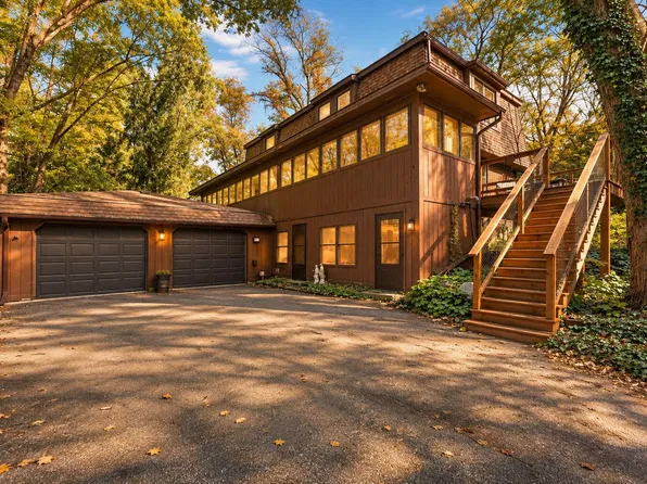 92 N 656 W, Valparaiso, IN 46385