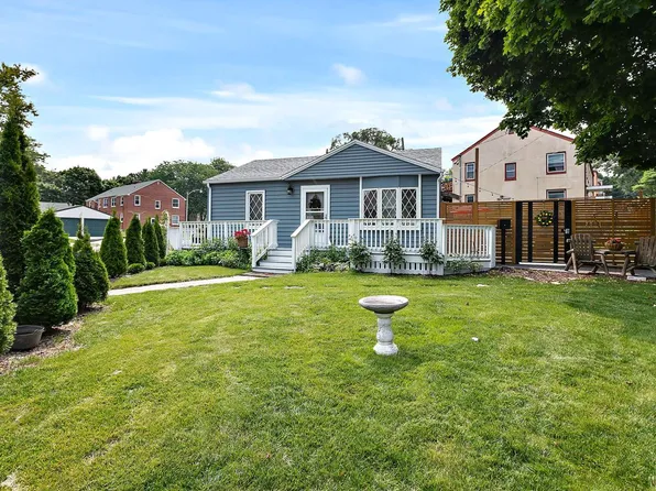 2801 East Rhode Island AVENUE, Milwaukee, WI 53207