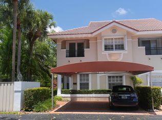 8996 SW 68th Pl, Pinecrest, FL 33156