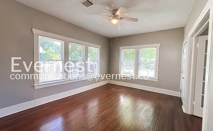 1007 Archer St — Photo 3