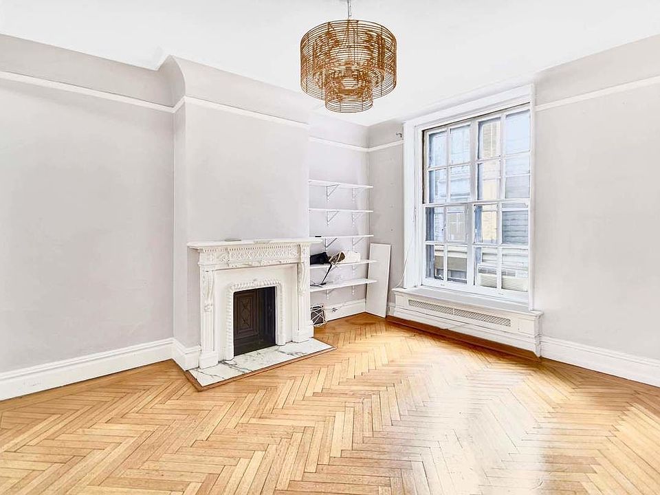 1st image of 2109 Broadway #15-2