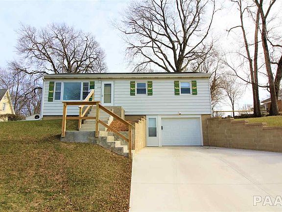 2nd image of 1516 Summer St