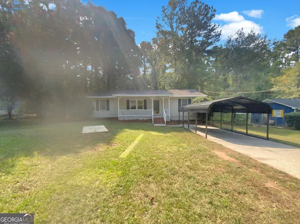117 N Circle Dr, Ellenwood, GA 30294