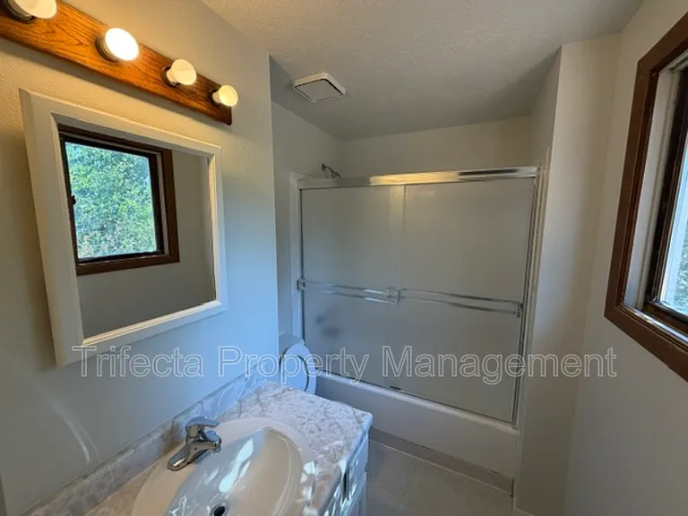 3313 Dunbar Ave — Photo 13