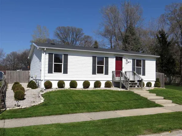 1143 Reber St, Green Bay, WI 54302