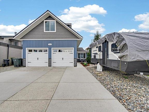 3rd image of 19050 Mitchell Rd