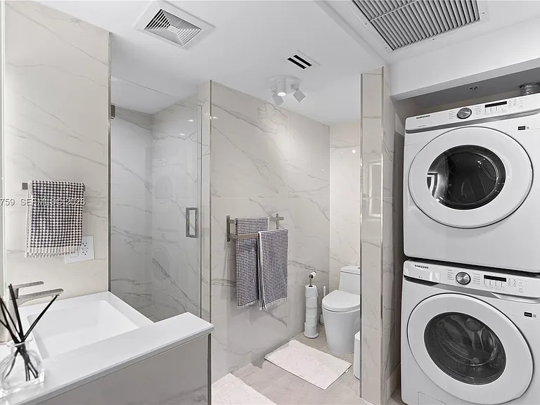 3350 SW 27th Ave #1806 — Photo 23