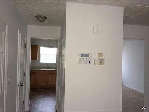2 bed, 2.5 bath, 1372 sqft, $1,450 — Photo 2