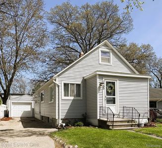 2265 Maddy Ln, Keego Harbor, MI, 48320