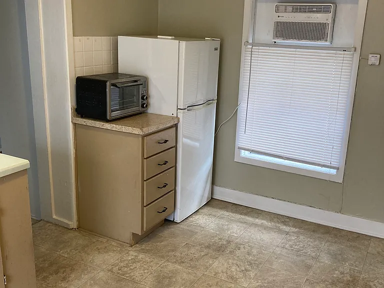 1802 S Laura Ave — Photo 5