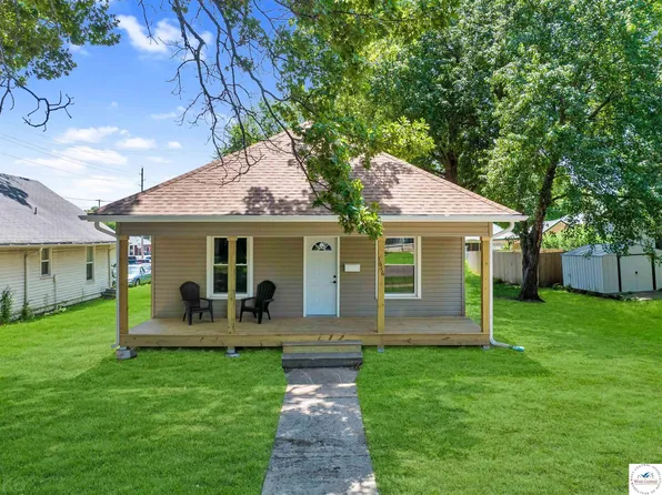 1616 E 7th St, Sedalia, MO 65301