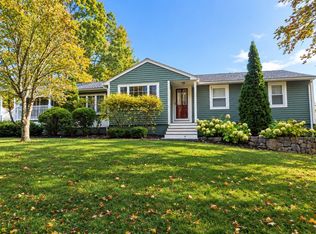 24 Chestnut St, Grafton, MA 01519