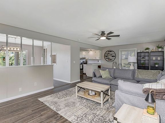 3rd image of 500 Northwood Ter