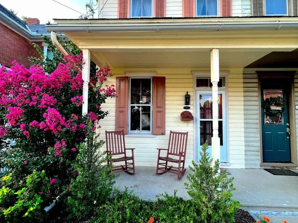 43 W Main St, Mountville, PA 17554