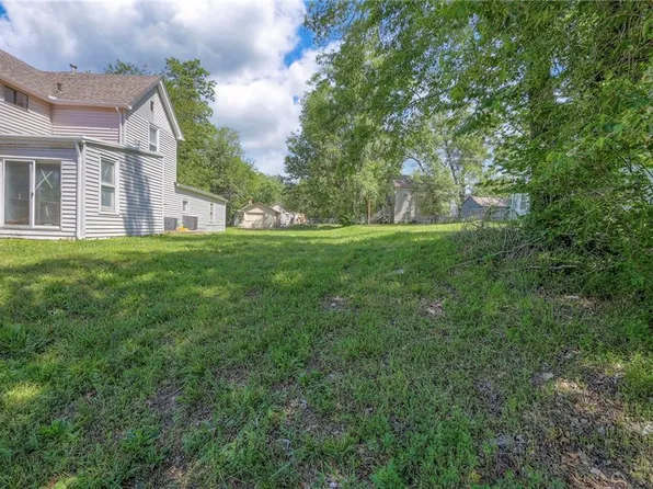 506 Kiowa St, Leavenworth, KS 66048