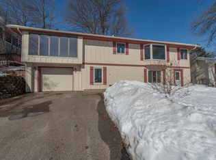 6918 Valley Pl, Minneapolis, MN 55427