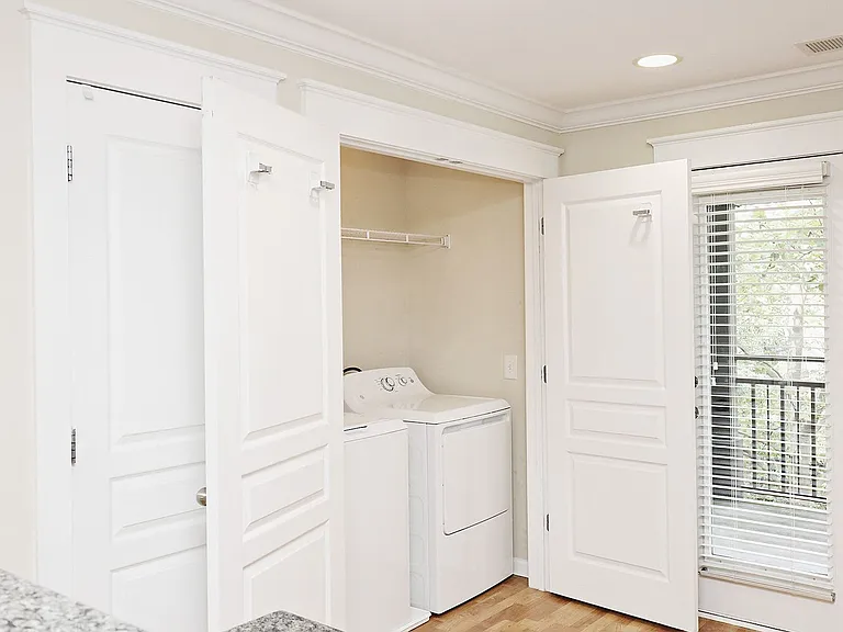 1850 Candlewood Ct #206 — Photo 5