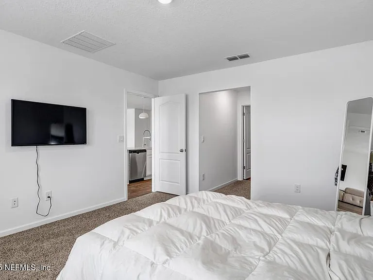 121 Ardila Cir — Photo 18
