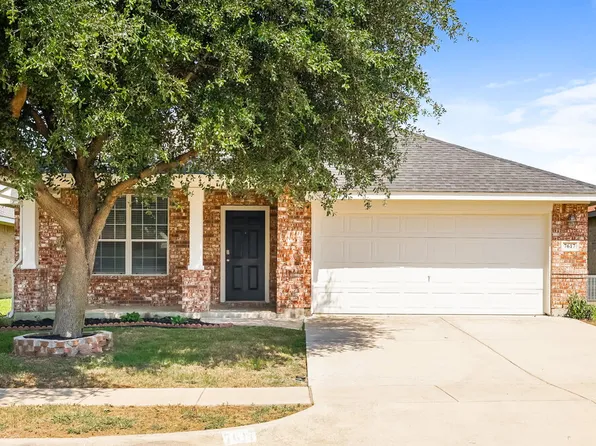 7617 Rainbow Creek Dr, Fort Worth, TX 76123