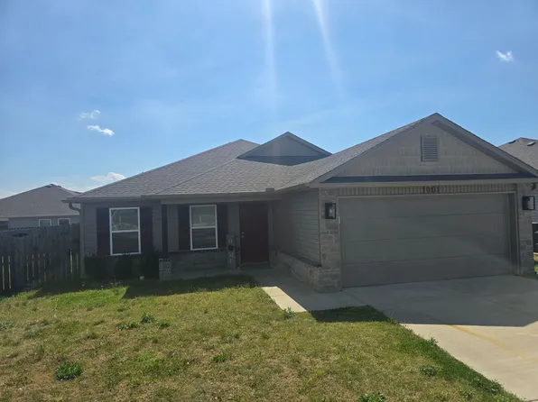 1061 E Bunting St, Fayetteville, AR 72701