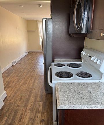 4th image of 254-1 S Carroll St #1/2